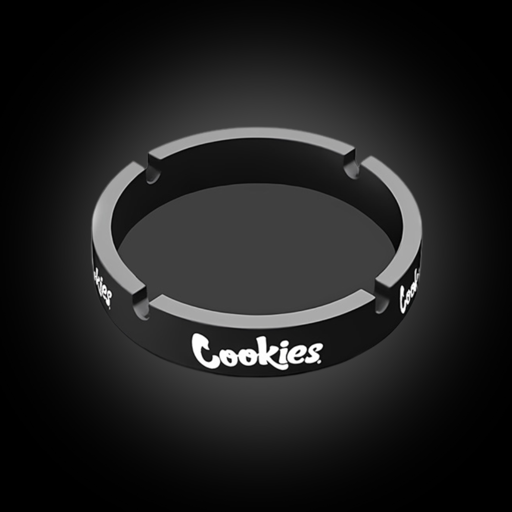 Cendrier Smoke Goodies Cookies illustrant un design de cendrier avec logo Cookies pour fumeurs.